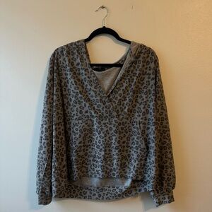 Grey Leopard Print Hoodie Size Large